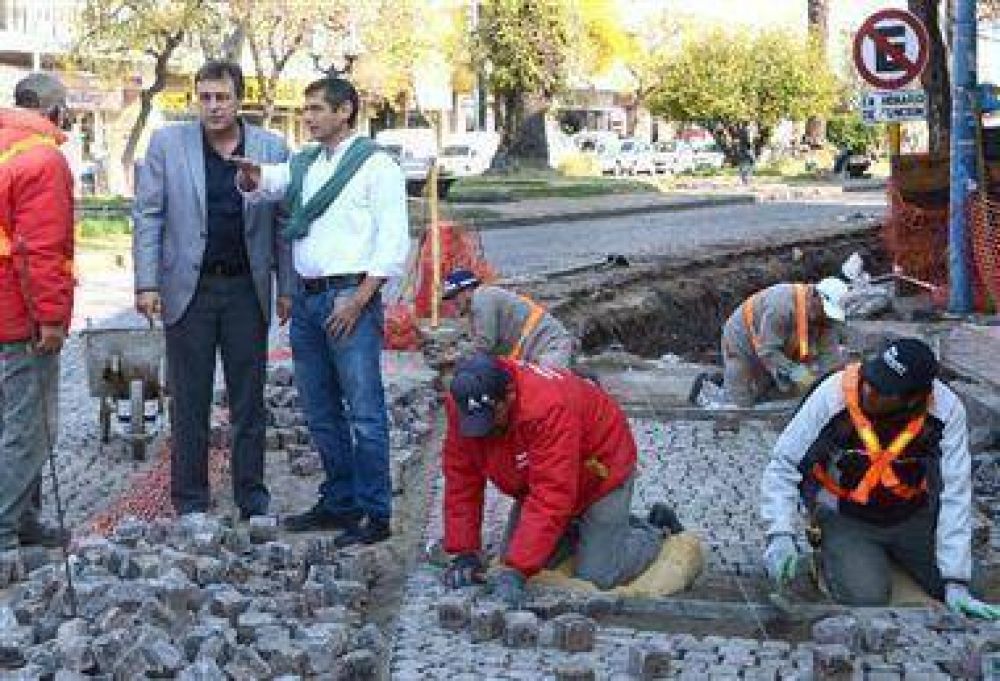 Para completar el desag�e de calle Tucum�n se necesitan $ 13 millones