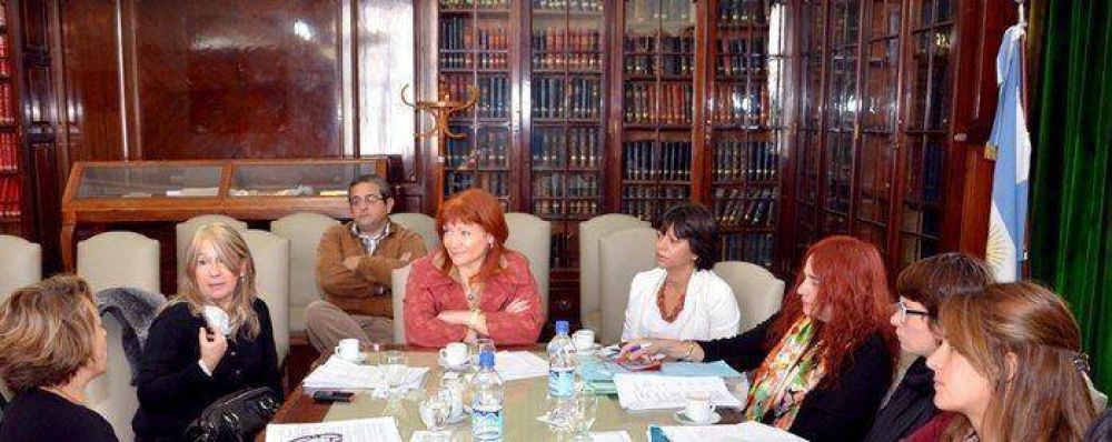 Proyecto de ley de �Manino� Iriart para sancionar a los violentos avanza en Senadores