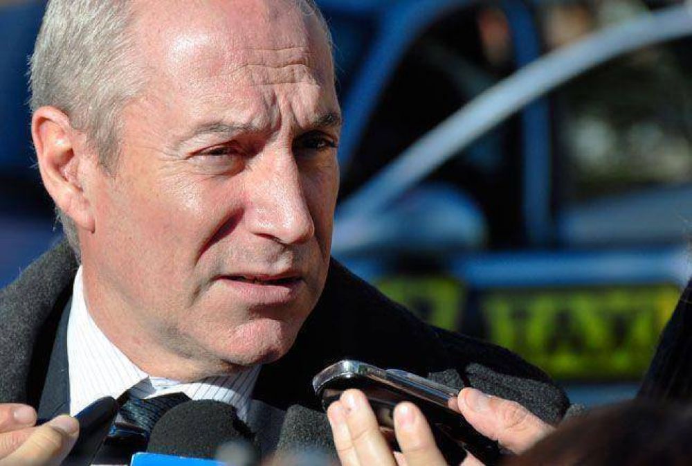 Gonz�lez contra Ojuez: �lo que compraron se instal� en la gesti�n de Jorge�