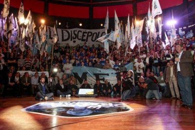 Con Paco como estrella, el PJ celebr� la d�cada ganada y llam� a militarla