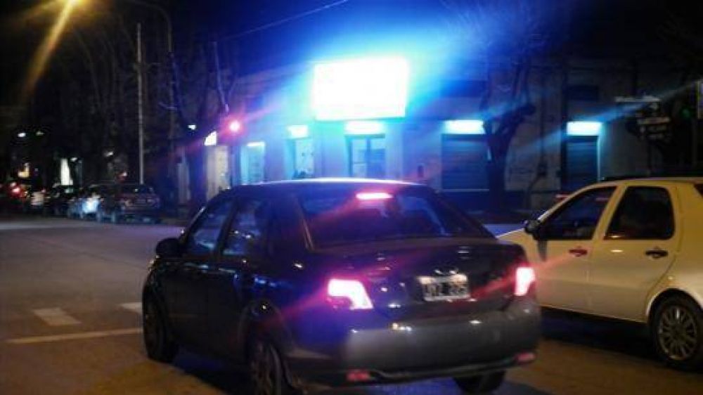Contaminaci�n visual y pol�mica por el cartel de led que encandila a los automovilistas