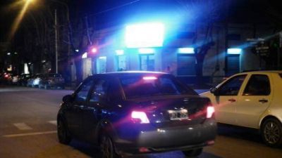 Contaminaci�n visual y pol�mica por el cartel de led que encandila a los automovilistas