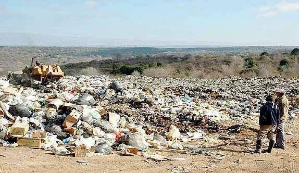 Sin fondos para erradicar basurales