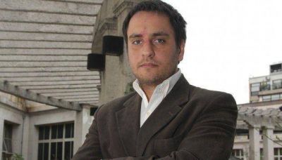 Ins�lito: la Legislatura repudia a periodista mientras discute el DNU