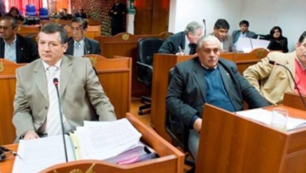 Piden la nulidad de la reglamentaci�n de regal�as