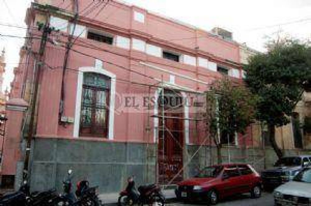 Multaron a los colegios privados por no presentar documentaci�n t�cnica