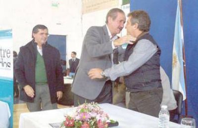Entregaron aportes para municipios de 36 ciudades