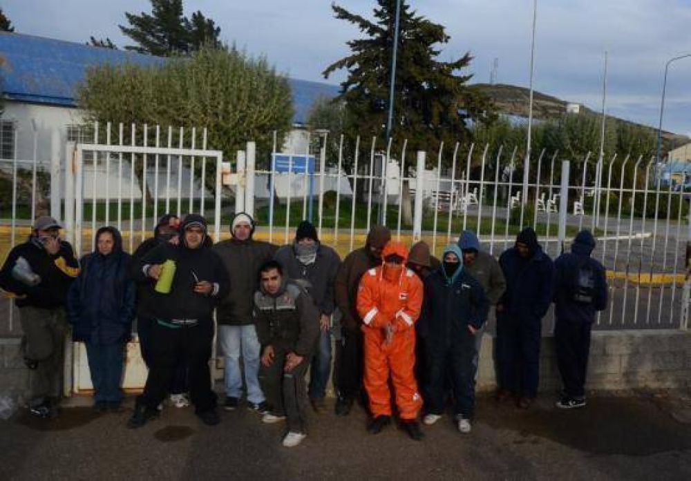 Desocupados apostados en operadoras