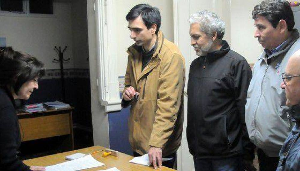 Partidos pol�ticos piden que se ordenen allanamientos