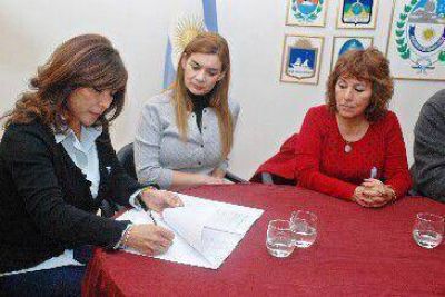 Se destinar�n unos 3 millones para ampliar plan nutricional