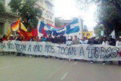 Masiva movilizaci�n en repudio a los incidentes producidos en Castelli