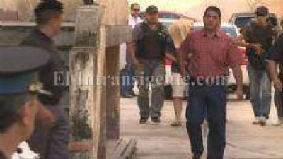 Inici� el juicio por los narcopolic�as con las declaraciones de Gim�nez y Gallardo