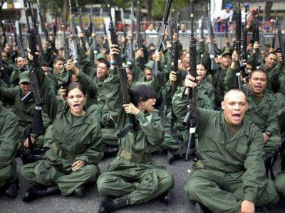 Nicol�s Maduro orden� armar a millones de obreros en Venezuela