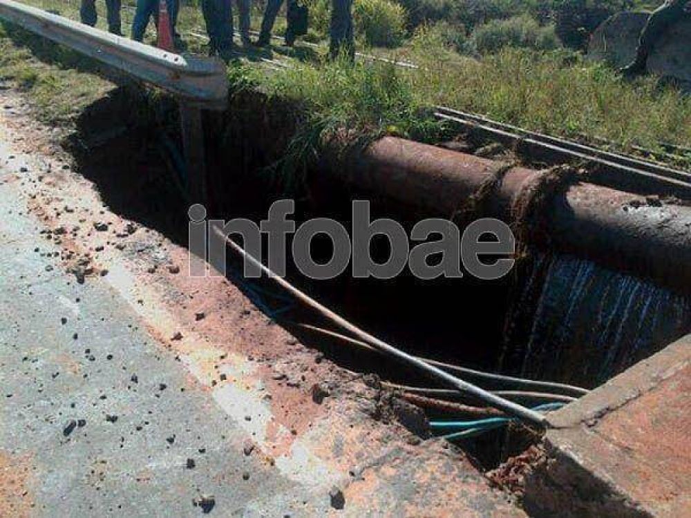 Cerraron el puente fronterizo de Paso de los Libres por riesgo de derrumbe