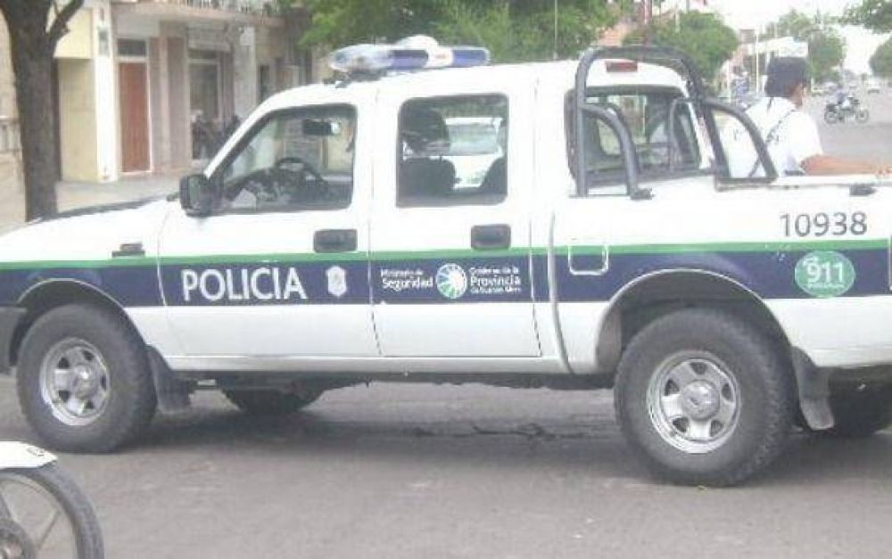 Manos a la obra: once aprehendidos cuando robaban un obrador