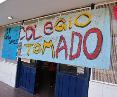 Denuncian que una profesora incita a tomar escuelas y a militar en el kirchnerismo