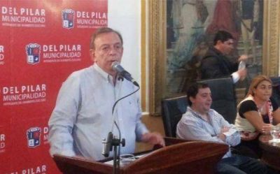 Z�ccaro le pone reparos a proyecto que deja en manos de agrupaciones K el control de precios