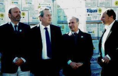 Con autoridades nacionales y provinciales, el Puerto celebr� sus 80 a�os