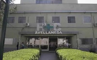 Nena de 7 a�os cay� en un hueco en el Hospital Avellaneda