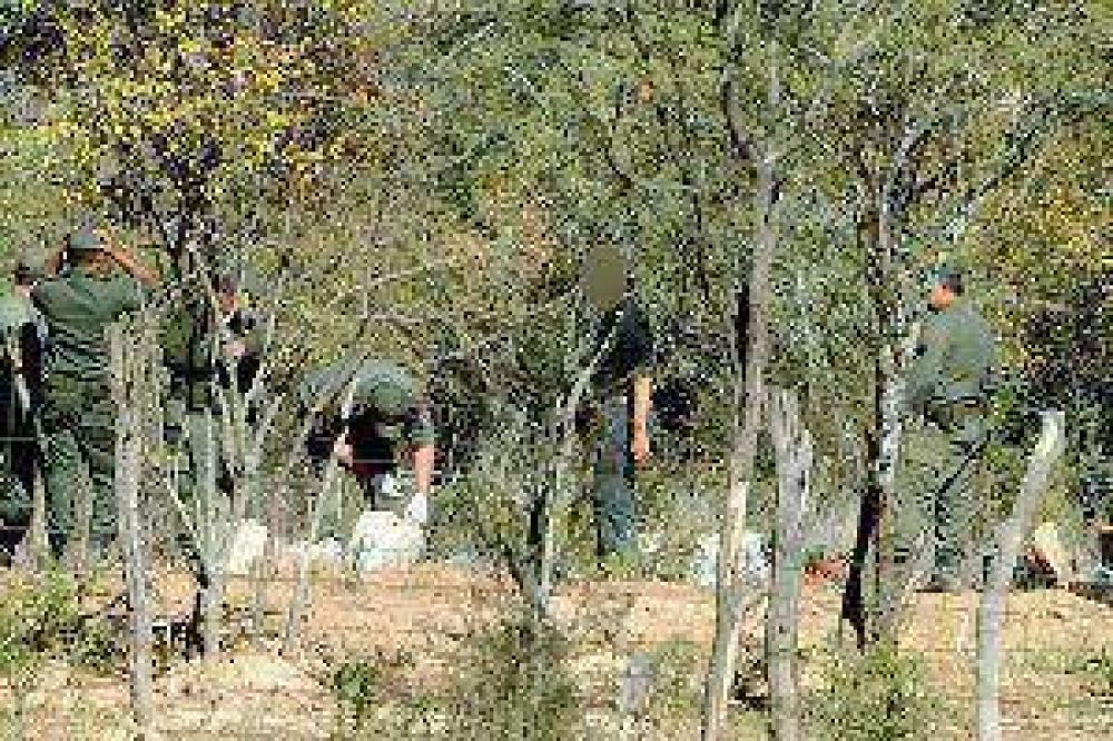 Desmantelan "cocina" de coca�na instalada a la vera de la ruta 9
