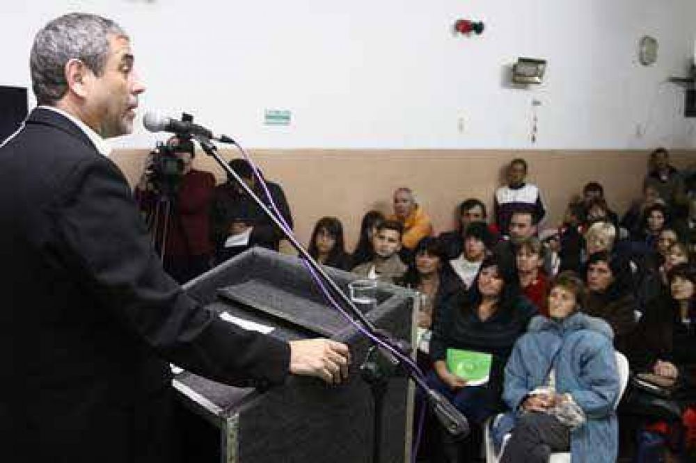 Realizaron la apertura de las asambleas barriales de la localidad de Sarand�