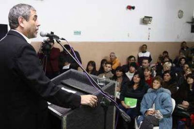 Realizaron la apertura de las asambleas barriales de la localidad de Sarand�