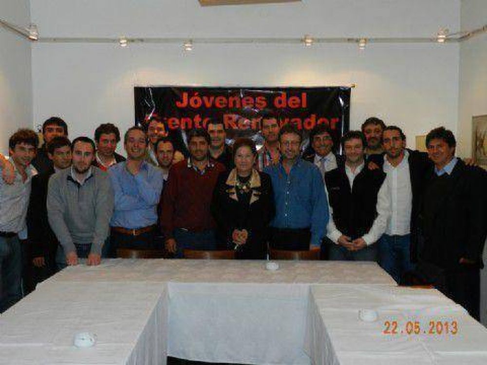 Con intendentes y legisladores lanzaron el espacio provincial de J�venes Frente Renovador +a
