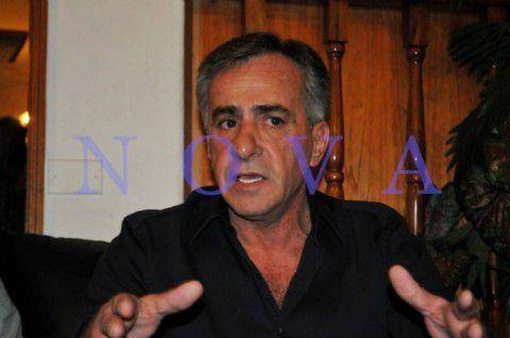 Cariglino: "Scioli no defiende los intereses de los bonaerenses, est� sometido al poder central"
