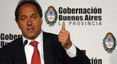 Con sendos elogios, Scioli destac� �los avances� de la d�cada kirchnerista