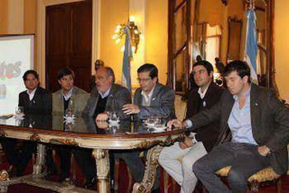 El Gobierno Provincial present� el Programa �Corrientes Joven�