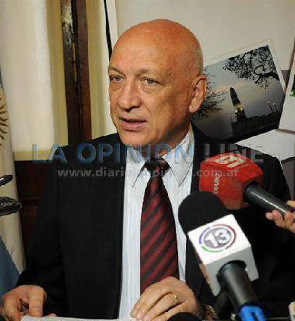 Bonfatti: "controlar los precios as� es rid�culo"