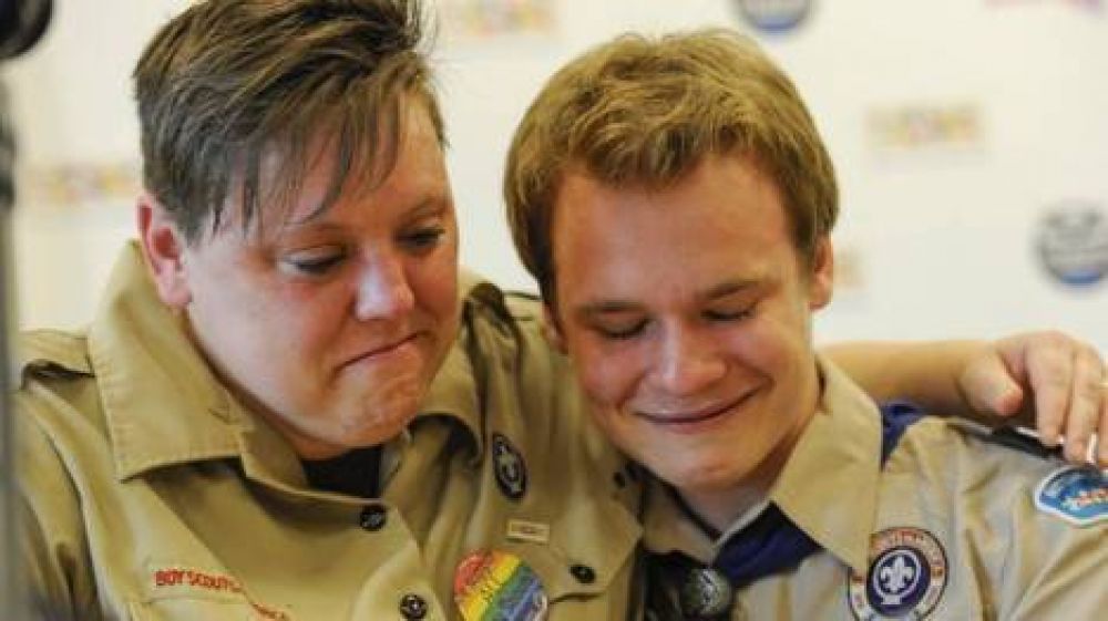 Los Boy Scouts admitir�n gays, aunque s�lo los j�venes y no los adultos