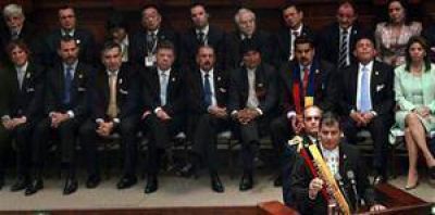 Ataques a la prensa regional y a la OEA en la asunci�n de Correa