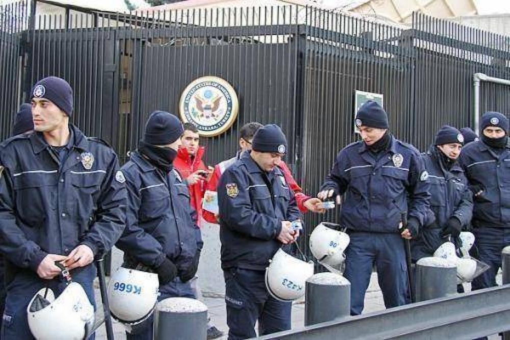 Una ley contra el alcohol enciende la alarma sobre el auge del islamismo en Turqu�a