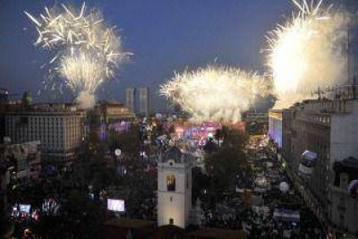Unas 700 mil personas colmaron la Plaza para festejar el 25 de Mayo