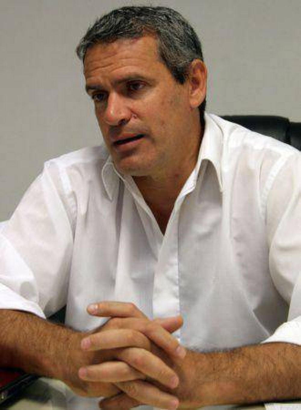 El Defensor del Pueblo pidi� se declare la inconstitucionalidad del incremento de luz