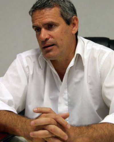 El Defensor del Pueblo pidi� se declare la inconstitucionalidad del incremento de luz