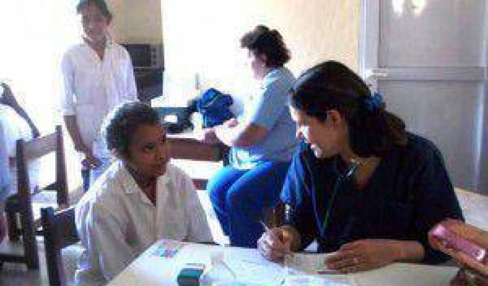 Acciones de fortalecimiento del servicio de salud en todo el interior provincial
