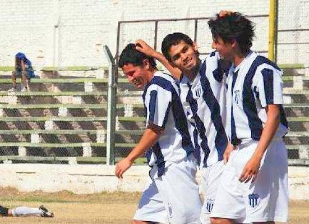 Sarmiento venci� 3-2 a Salta y retom� la cima