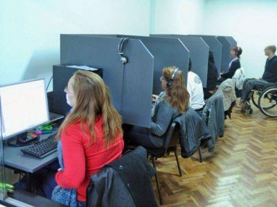 Una empresa de la ciudad es la �nica del pa�s que emplea s�lo a discapacitados