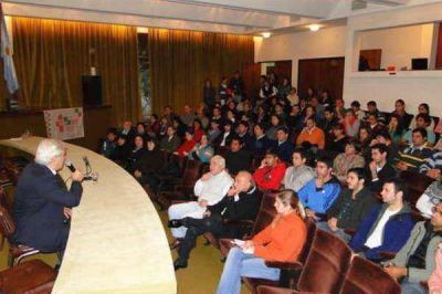 CON TOTAL �XITO, LA CRUZ ROJA REALIZ� UN CURSO DE PRIMERO AUXILIOS
