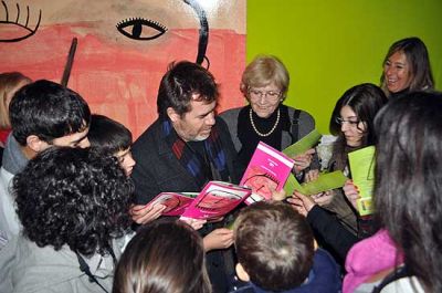 Milo Lockett inaugur� la muestra �Disculpen las molestias�