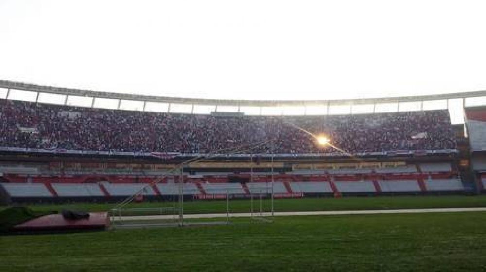 River festej sus 112 aos y los 75 del Monumental