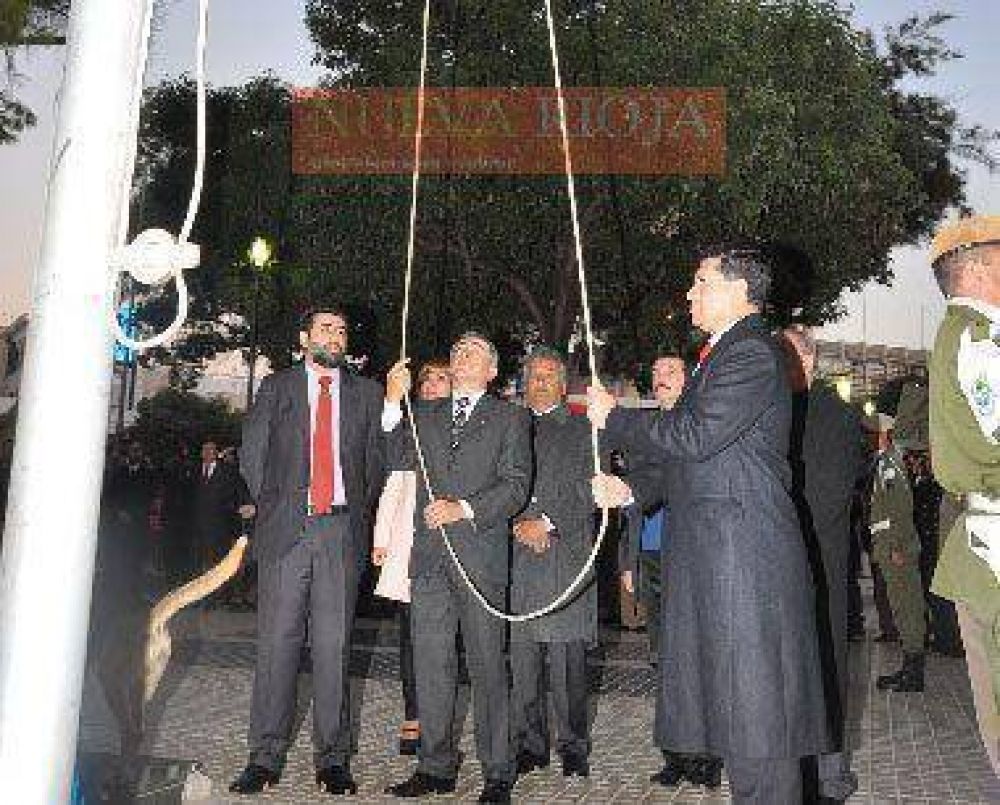 La Rioja conmemor� los 203 a�os de la Revoluci�n de Mayo