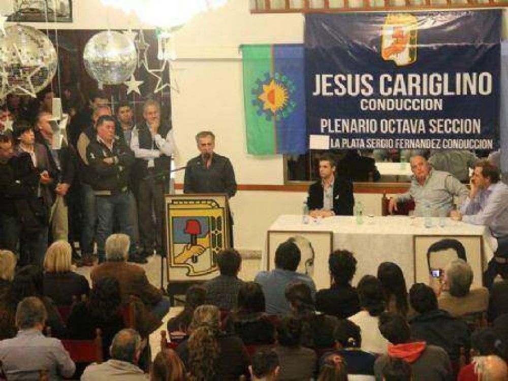 Cariglino encabez� un plenario partidario junto a la 28 de Junio con un rotundo apoyo a Julio Garro