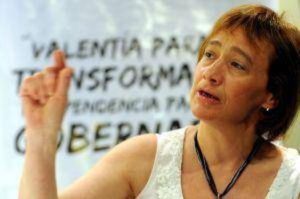 R�os dijo que se viven "horas dif�ciles institucionales" en Tierra del Fuego