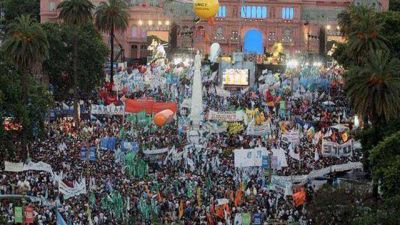 Entre R�os presente en los festejos en Plaza de Mayo	 
