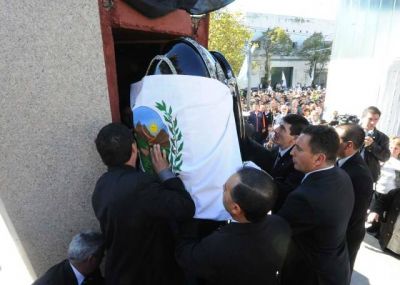 Jos� Mar�a Gatica descansa en el Palacio de los Deportes