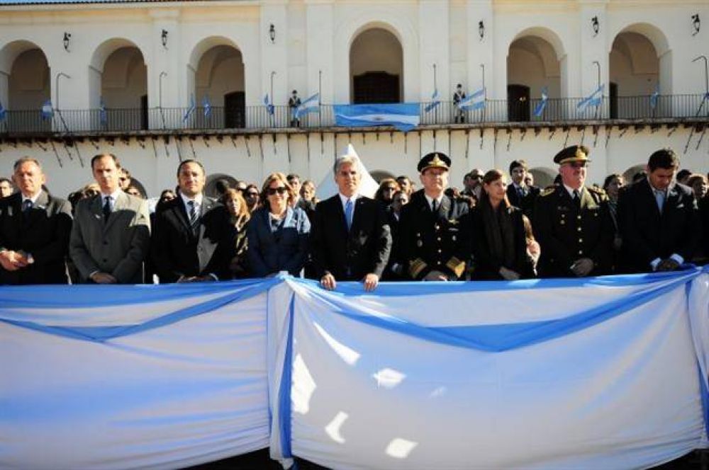 San Luis festej� el d�a de la Patria con un desfile en el Cabildo