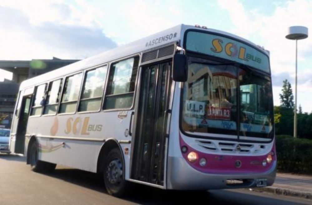Sol Bus y Mar�a del Rosario van al paro